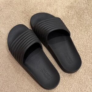 Girlfriend Collective Black Slide Sandals 8